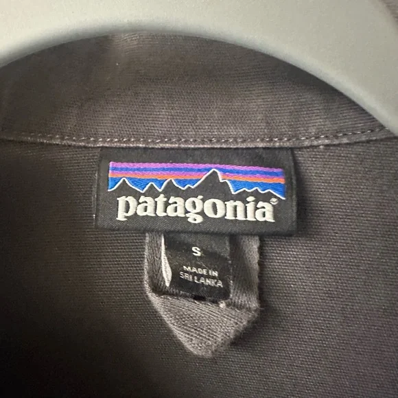 Patagonia Women's Black Jean Jacket with Button Front - Picture 4 of 9